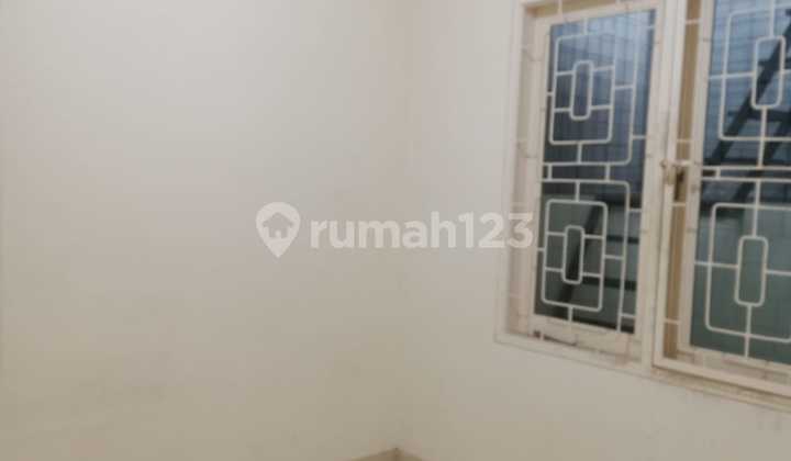 Disewakan Rumah 2 Lantai Di Daan Mogot Baru Lokasi Strategis Nego 2