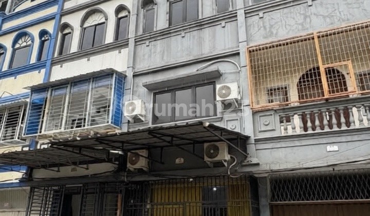 For Sale Cheap 4-Storey Shophouse in Bandengan, Strategic Location, Negotiable For Sale Cheap 4-Storey Shophouse in Bandengan, Strategic Location, Negotiable