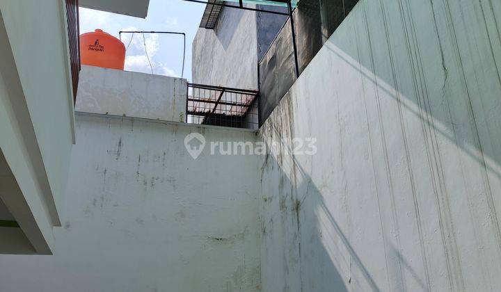 Rumah Murah 200m2 Daan Mogot Baru Harga Nego Lokasi Oke Siap Huni 18