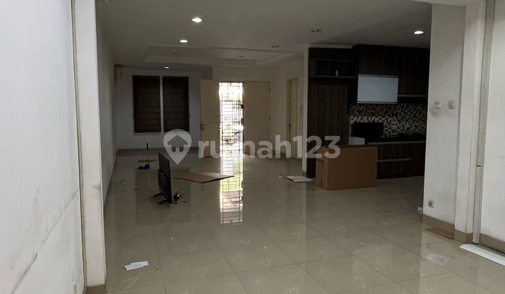 Nice House Cheap Sale 144m2 Daan Mogot Baru Negotiable Price Good Location 2