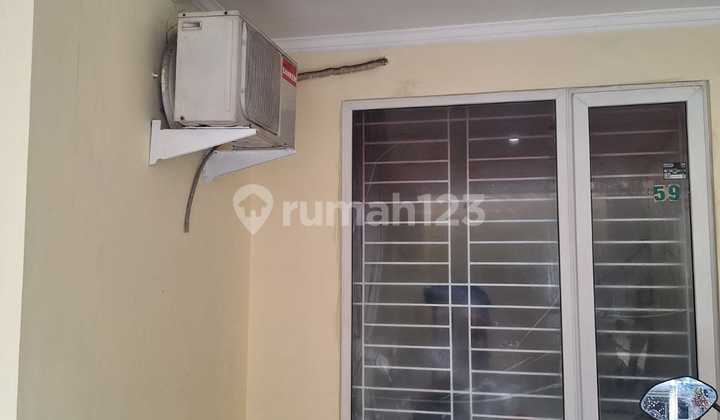 Dijual Rumah 2 Lantai di Golden Palm Residence Lokasi Oke Nego