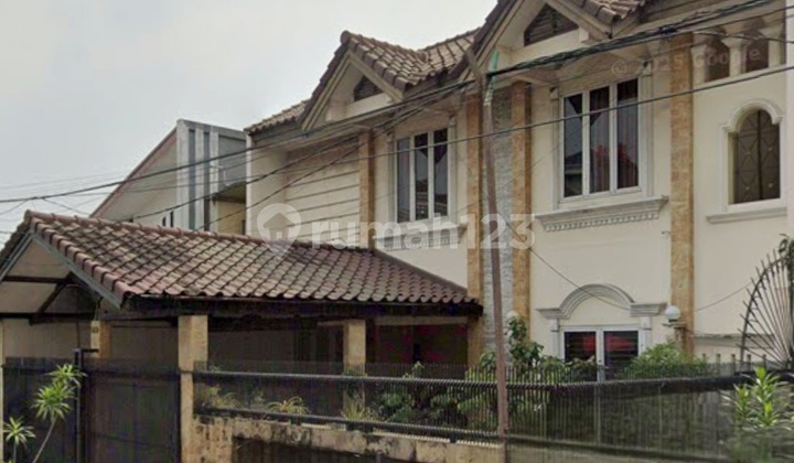 Dijual Rumah 300M2 di Taman Meruya Ilir Lokasi Strategis Hrg Nego 2