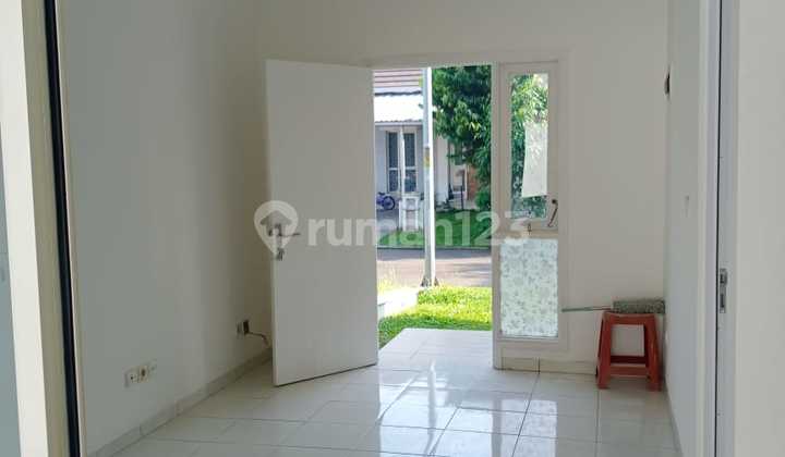 Cheap Sale 102M2 House in Suvarna Sutera Good Location Price Negotiable 2