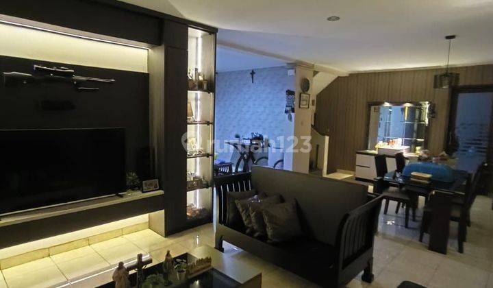 Rumah Cantik 2 1/2 lt di Citra Garden 2 Extension FullFurnished ada AC&TV 2