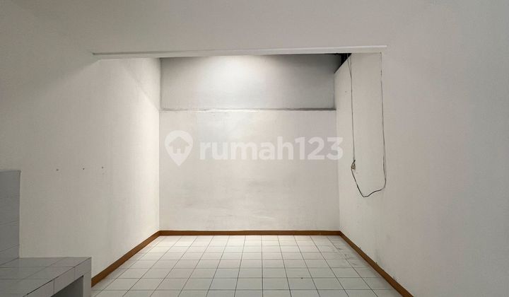 Sewa Rumah Taman Palem Lestari 2 Lantai 2