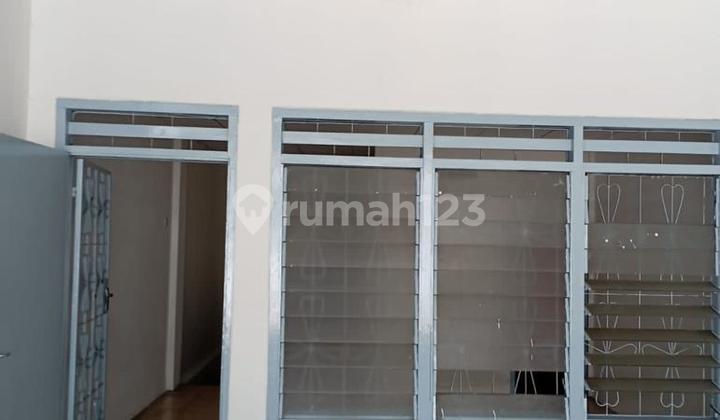For Sale 4-Storey House with SHM (Certificate) Beside Duri Selatan Road, Jembatan Lima For Sale 4-Storey House with SHM (Certificate) Beside Duri Selatan Road, Jembatan Lima