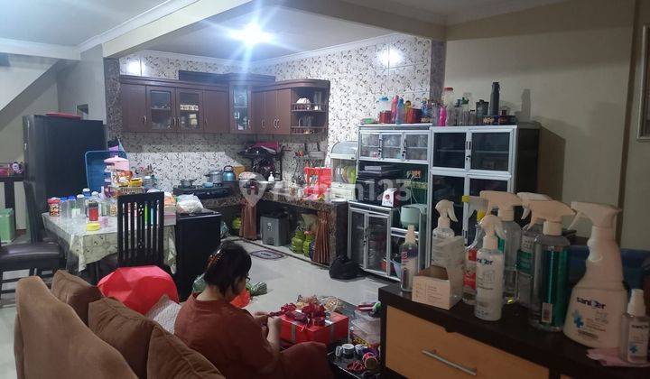 Dijual Cepat Rumah Bagus 8 Kamar 1