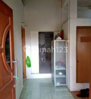 Dijual rumah kios dan kos2an 2 Lantai Bagus cocok untuk investasi SHM Johar Jakarta pusat 1