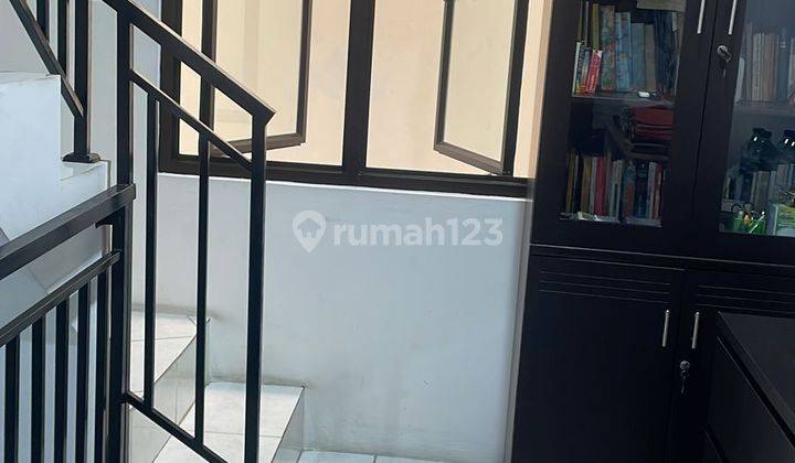 Dijual rumah bagus di jelambar jakarta barat shm 1