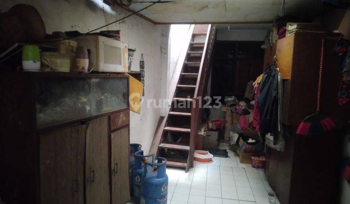 Dijual cepat rumah 2 lantai HGB untuk investasi kost2an dan kantor 2