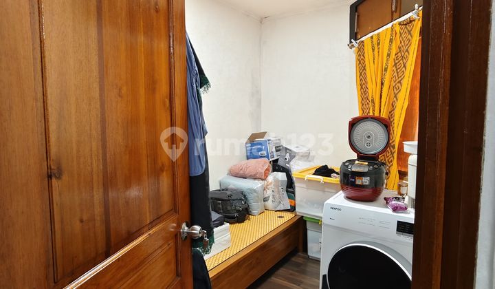 Dijual Apartemen Gajahmada. 3 Kamar Tidur HGB Strategis Dekat MRT 1