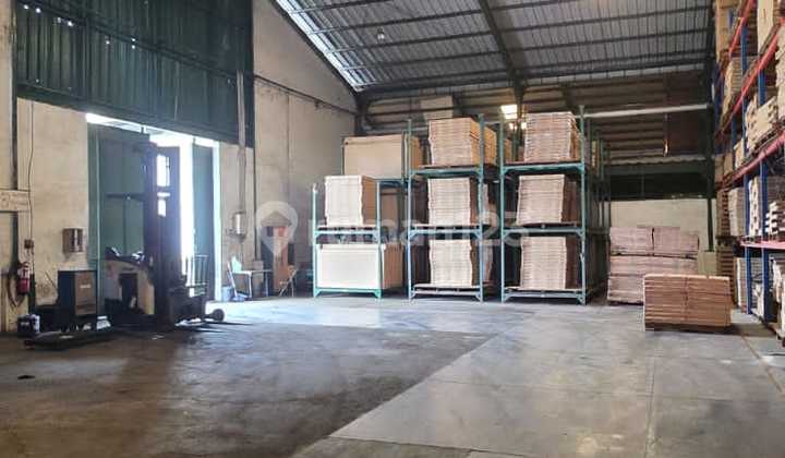 Disewakan Gudang 2 Lantai di Jatiuwung Tangerang Disewakan Gudang 2 Lantai di Jatiuwung Tangerang