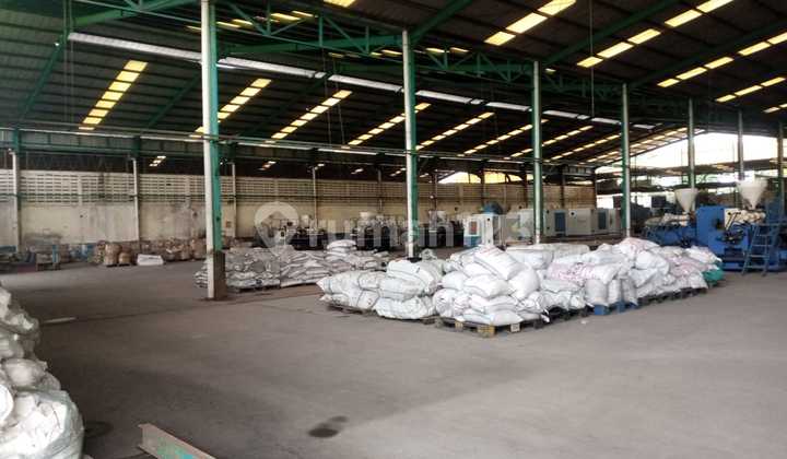 Warehouse for Sale with Industrial Permit in Moh Toha, Tangerang Warehouse for Sale with Industrial Permit in Moh Toha, Tangerang
