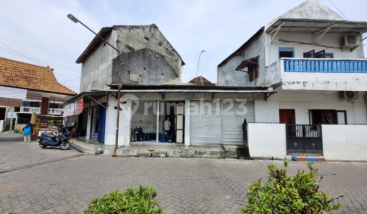 For Sale: Active Water Gallon Business Shop with Swiftlet Nest Warehouse in Sidoarjo City