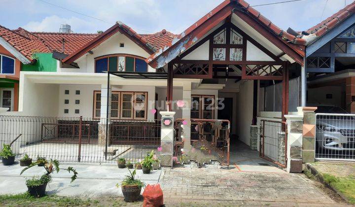 Disewakan Rumah Bagus di PBI Araya Kota Malang 1