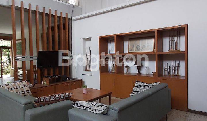 RUMAH LAPANG FULL FURNISHED MATERIAL KAYU JATI, DEKAT PUSAT BISNIS DAN KAMPUS MARANATHA 2