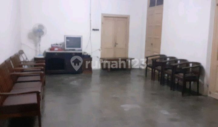 Rumah Vintagedi Lokasi Strategis di Banjar Rumah Vintagedi Lokasi Strategis di Banjar