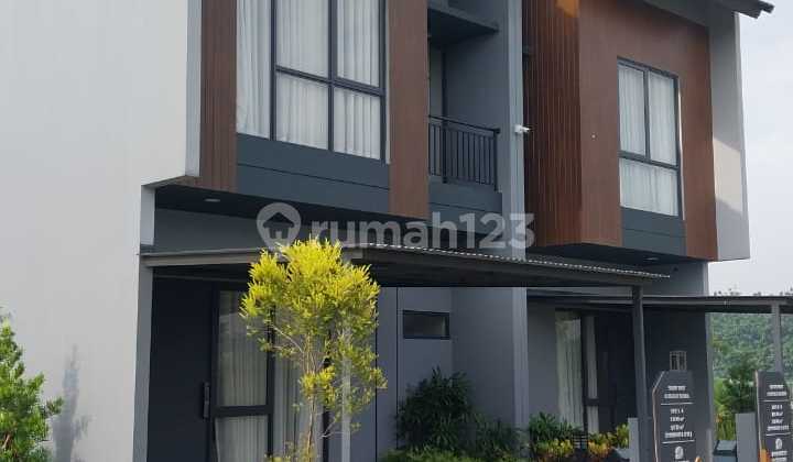 Sell Luxurious Ready-to-Live Home in a Strategic, Cool, and Serene Location in Cibinong 2