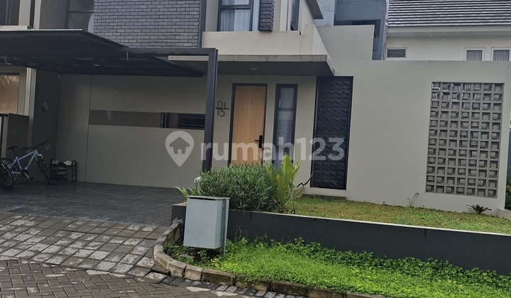 Di Jual Rumah Siap Huni Mewah 2lantai Lokasi Strategis Di Jual Rumah Siap Huni Mewah 2lantai Lokasi Strategis