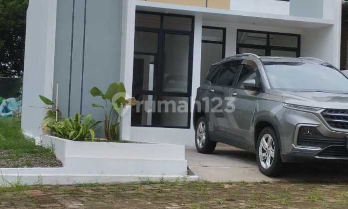 Di Jual Rumah Sandinavian Mewah Mizzaninen Adem Asri Dekat Stasiun Bojong Gede