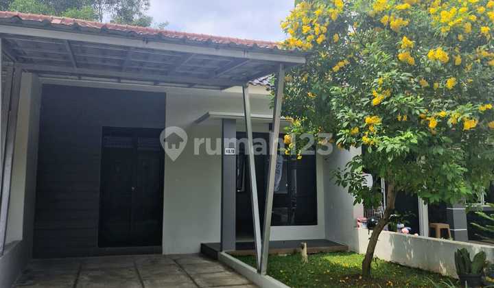 Di Jual Rumah Siap Huni Lokasi Strategis di Depok Harga Terjangkau Di Jual Rumah Siap Huni Lokasi Strategis di Depok Harga Terjangkau