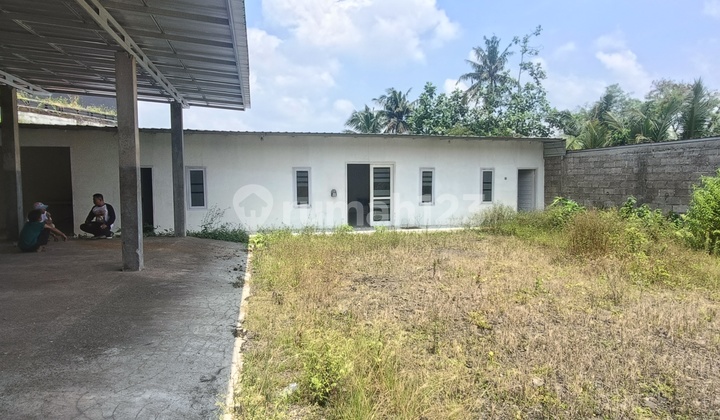 Land Measurement Warehouse On Tasikmalaya Provincial Road