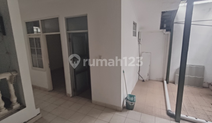 Rarely Are There Serene Homes On The Pasteur Wing 2