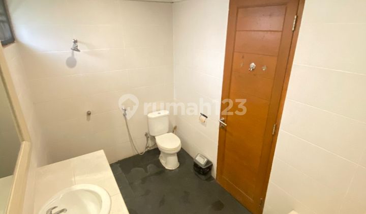 House in Taman Puri Bintaro Sector 9, 5 Bedroom House, SHM Hh-15867 2