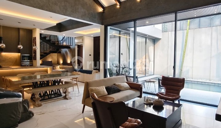 Jual Rumah Berkelas 2 Lantai Siap Huni di Sektor 9 Bintaro Jaya Gb-17124