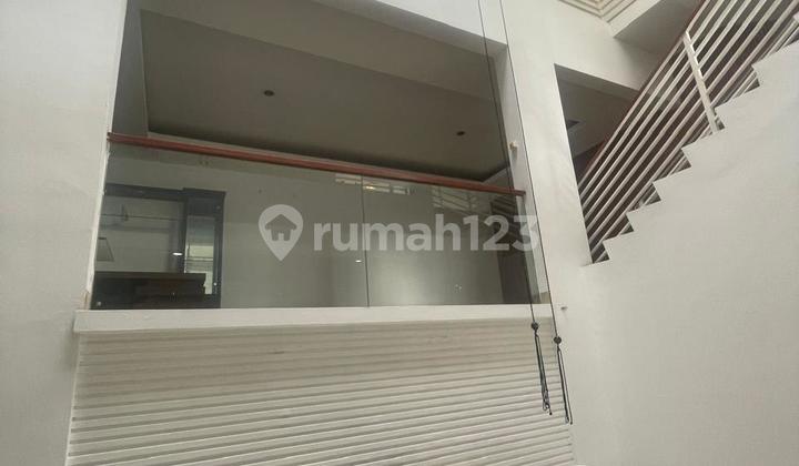 House for Rent 2 Floors Modern in Kebayoran Bintaro Js-17649 2
