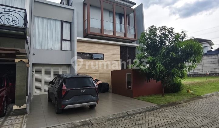 Rumah Mewah Dijual Cepat Akses Dalam Cluster di Kebayoran Bintaro Fn-16581
