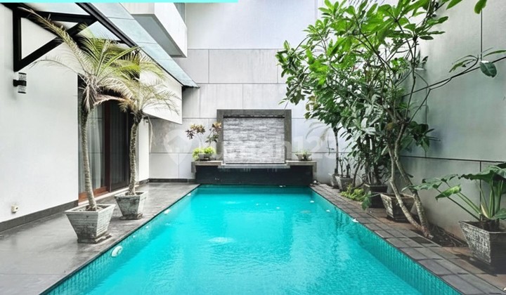 Rumah Mewah Kawasan Elit Dg Kolam Renang di Pondok Indah Jaksel Oc-17695