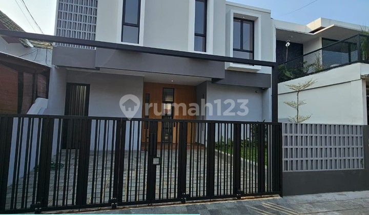 Rumah BRAND NEW SMART SYSTEM Siap Huni di Sektor 3 Bintaro Jaya LR-17038