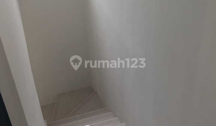 2-Story House in Kebayoran Harmony Sector 7 SHM Ready to Occupancy Mk-15753 2