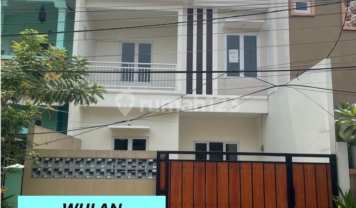 Rumah Homey 2 Lantai Modern Minimalis di Graha Raya Bintaro Az-17150