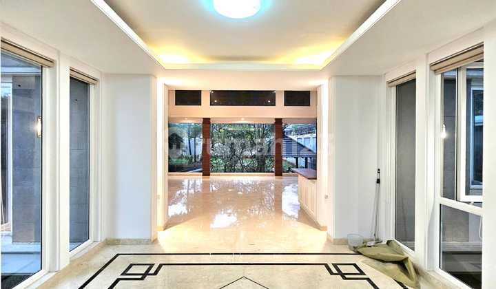 Rumah Disewakan Plus Swimming Pool di Graha Taman Bintaro GB-16414 2