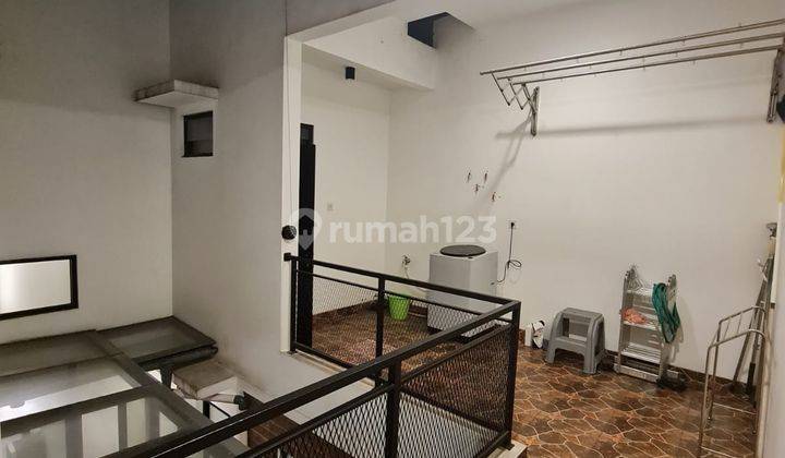 Rumah Semi Furnished 2 Lantai Hadap Timur di Graha Bintaro 13945 2