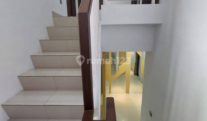 Rumah 2 Lantai Modern Siap Huni di Kebayoran Bintaro Sc13864 2