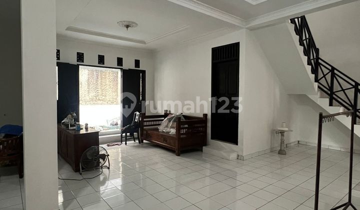 Rumah Full Renovasi 2 Lantai Dg 6 Kamar di Pondok Aren Af-17853 2