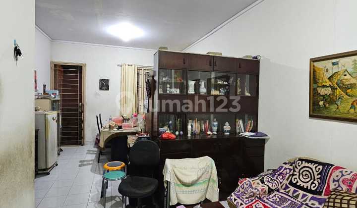 Cozy 1-Story House for Quick Sale in Sevilla Cluster BSD LR-16860 2