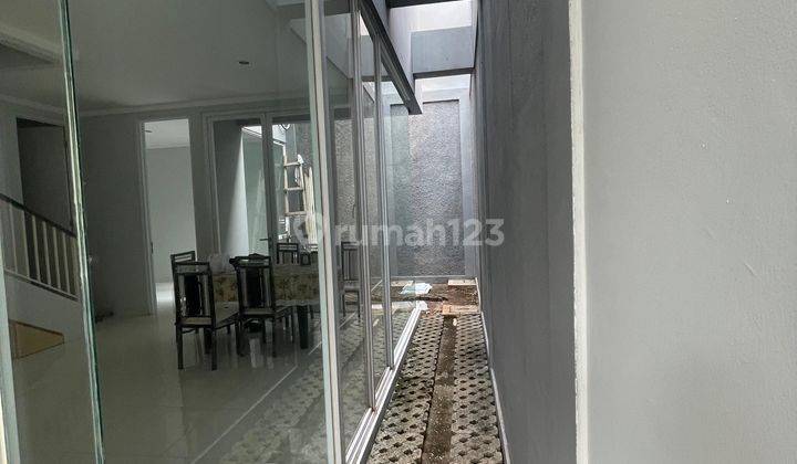 Disewakan Rumah Modern Siap Huni di Discovery Bintaro Fm14126 2