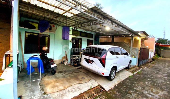 Rumah Cantik di Dalam Perumahan Mini Cluster Dekat Uns 1