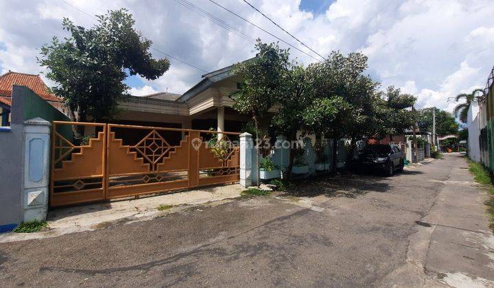 Rumah Tengah Kota Dekat Jl. Slamet Riyadi Di Laweyan Surakarta 1