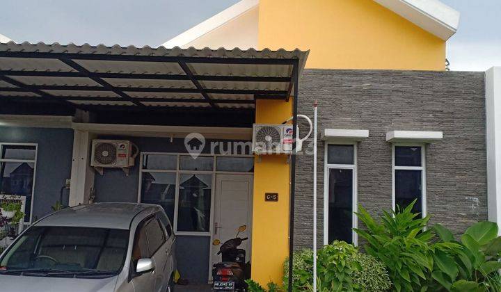 Rumah Cantik Full Furnished Dekat Kampus UMS  2