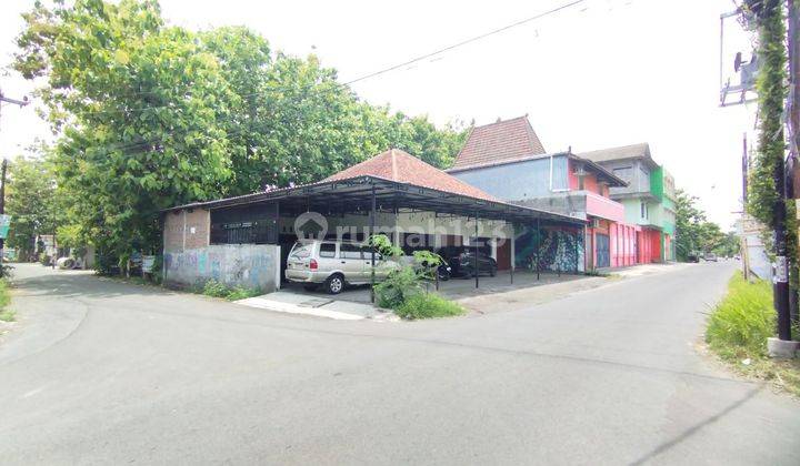 Rumah Makan Siap Pakai Lokasi Strategis Posisi Hook 1