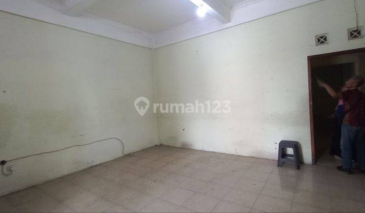 Ruko 2 Lantai Lokasi Sangat Strategis di Serengan Surakarta  2