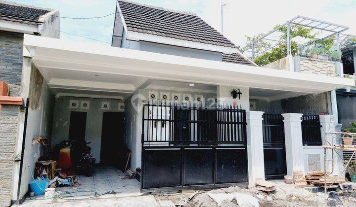 Rumah Cantik Dan Elegant Finishing Dekat Luwes Gentan  1