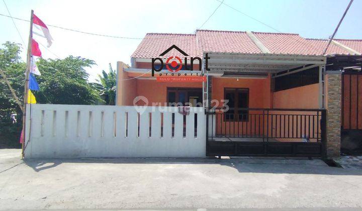 Rumah Second Siap Huni Lokasi Nyaman Dekat Mangesti Raya  1