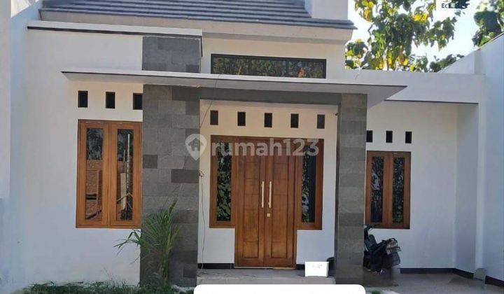 Rumah Pesan Bangun Minimalis Elegant di Cluster  1