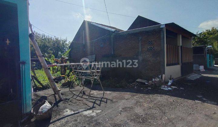 1 Unit Rumah Pesan Bangun Classic Modern Dekat Kampus Akfis 2